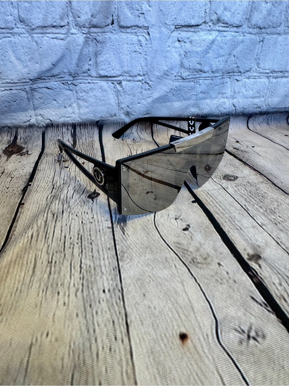 True Religion Oversized Shield Sunglasses Black Wraparound New UV Protection
